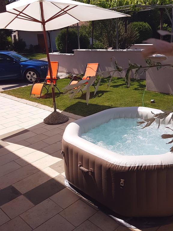 Apartment Borna Pazin Zewnętrze zdjęcie